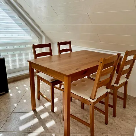 Berlin - Naturnah & Startklar Daire